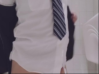 多目的トイレでディルドアナニーディルドをズッポリ